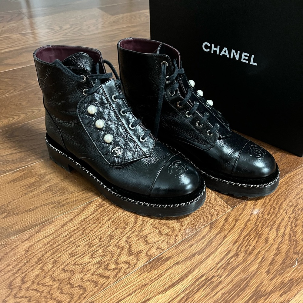 Chanel short combat boot size 40.5